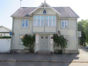 uma casa grande com em Gillet i Borgholm em Borgholm