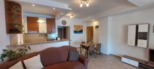 TV a/nebo společenská místnost v ubytování Adriatic - Apartment with jacuzzi