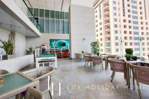 Photo de la galerie de l'établissement LUX The Bonnington JLT Suite, à Dubaï