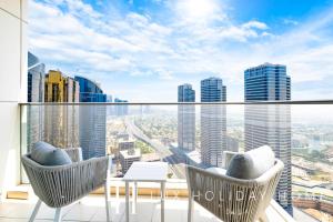 Vue générale sur Dubaï ou vue de la ville depuis l'appartement