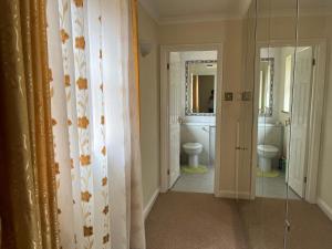 Ένα μπάνιο στο Lexington Place