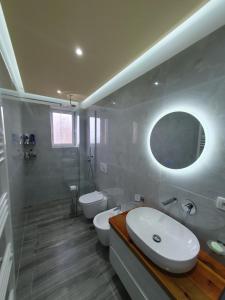 Ένα μπάνιο στο Klajdi Apartaments +102 φωτογραφίες