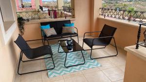 Balkon oz. terasa v nastanitvi Beautiful apartment Enjoy, with a shared pool