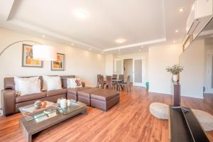 Posezení v ubytování GuestReady - Parede Residence near the beaches