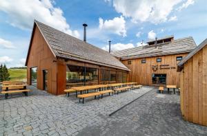 Budova, kde se aparthotel nachází