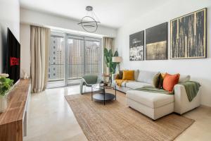 Et opholdsområde på GuestReady - Lux home with sea view balcony