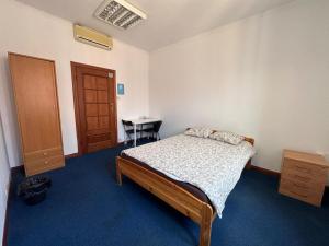 Postel nebo postele na pokoji v ubytování Erasmus Rooms Plus- 24h self check-in