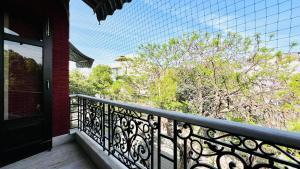 Ban công/sân hiên tại Olive Serviced Apartments - Vasant Vihar