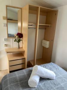 Voodi või voodid majutusasutuse 93 Newquay Bay resort Pet friendly toas