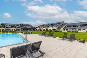 Bazén v ubytování Fletcher Zuiderduin Beachhotel nebo v jeho okolí