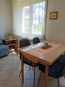 Posedenie v ubytovaní Apartments Jadranka Ivana Pula