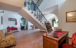 Lobby alebo recepcia v ubytovaní Cozy Home In Rieti With Kitchen