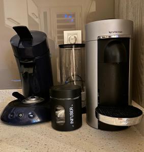 Kaffee-/Teezubehör in der Unterkunft Villa 4 ch 140 m2 avec vue sur mer et le tombolo