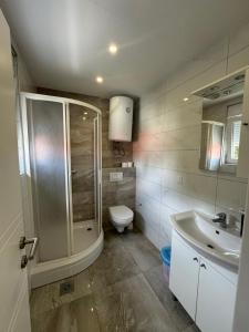 Koupelna v ubytování Apartments Vinko
