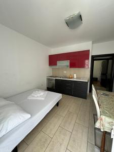 Postel nebo postele na pokoji v ubytování Apartments Vinko