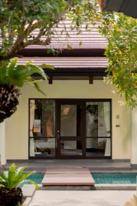 Luxury Thai Style Swimming Pool Villa, Private housekeeper,6 Bedrooms内部或周边的泳池