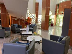 Khu vực ghế ngồi tại Royal Heaven Hotel Qatar