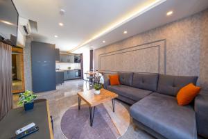 Mrt Suites Lara的休息区
