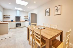 Køkken eller tekøkken på Host & Stay - Porter Cottage + 13 billeder