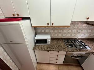 Kuchyňa alebo kuchynka v ubytovaní Chalet adosado Cargador Altamar