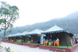 Φωτογραφία από το άλμπουμ του Hill dew camps σε Uttarkāshi