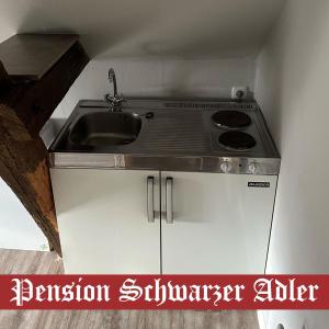 Fotografie z fotogalerie ubytování Pension und Monteurzimmer Schwarzer Adler v destinaci Wust