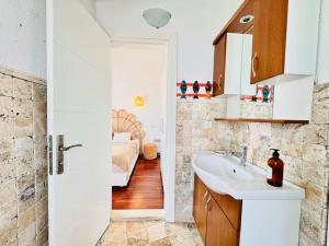 Koupelna v ubytování Alaçatı Köyiçi Agrilia House