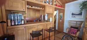 Majoituspaikan Appartement, vue sur le lac keittiö tai keittotila