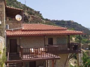 Fotografie z fotogalerie ubytování Aloni v destinaci Oítilon + 7 fotografií