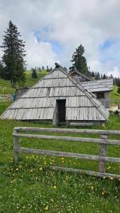 Φωτογραφία από το άλμπουμ του Koča NA PIRČO'V - Gojška planina σε Stahovica