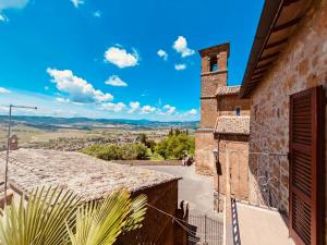 una vista dal balcone di una casa di Il Panorama a Orvieto