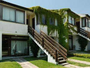 Budova, kde se rezort nachází