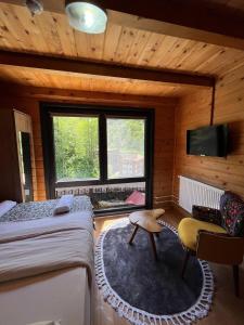 Postel nebo postele na pokoji v ubytování Ayder Paradise Otel