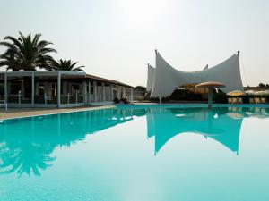 Bazén v ubytování Porto Kaleo Resort nebo v jeho okolí