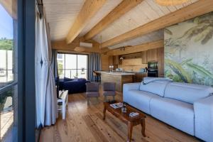 Η κουζίνα ή μικρή κουζίνα στο Le Lodge de la Presqu île de Giens Sea and Mountain Pleasure