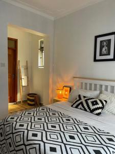 Fotografie z fotogalerie ubytování Charming two bedroom apartment in Bukoto Ntinda kampala v destinaci Kampala