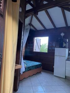 Foto sihtkohas Case-Pilote asuva majutusasutuse Studio cosy avec vue sur mer à Case-Pilote, 21 m², piscine galeriist