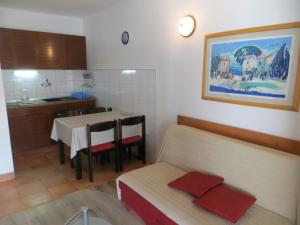Kuchyňa alebo kuchynka v ubytovaní Apartments Makjanić