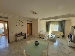 Χώρος καθιστικού στο Beau appartement, résidence charmante