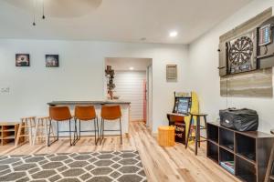 海伦Spacious Rustic Helen Abode about half Mi From Tubing!的相册照片