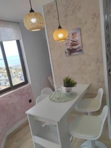 Zdjęcie z galerii obiektu Piscina - 1ª línea de playa Puerto Deportivo w mieście Fuengirola