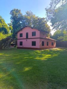 Φωτογραφία από το άλμπουμ του Casa quinta espaciosa σε Ingeniero Maschwitz