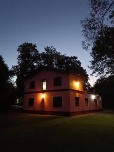 Φωτογραφία από το άλμπουμ του Casa quinta espaciosa σε Ingeniero Maschwitz