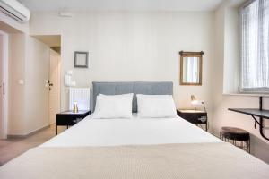 Posteľ alebo postele v izbe v ubytovaní Bentzi...Boutique Apartment 1, Classic Double with kitchenette, 2 Guests