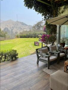 Nespecifikovaný výhled na hory nebo výhled na hory při pohledu z prázdninového domu + 17 fotografií