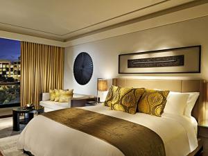 Ένα ή περισσότερα κρεβάτια σε δωμάτιο στο DAYSTAR Hotel +4 φωτογραφίες
