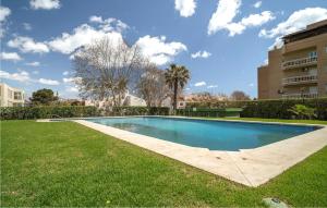 Basen w obiekcie Cozy Apartment In Malaga lub w pobliżu