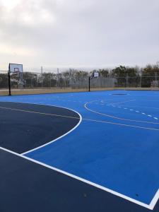 Tenis lub squash w obiekcie Apartamento junto al mar Los Marineros con acceso independiente por terraza lub w pobliżu