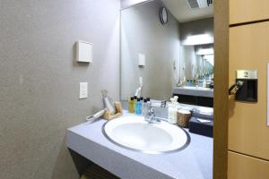 Koupelna v ubytování Dormy Inn Chiba City Soga