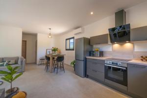 Køkken eller tekøkken på Casa Omigna + 13 billeder